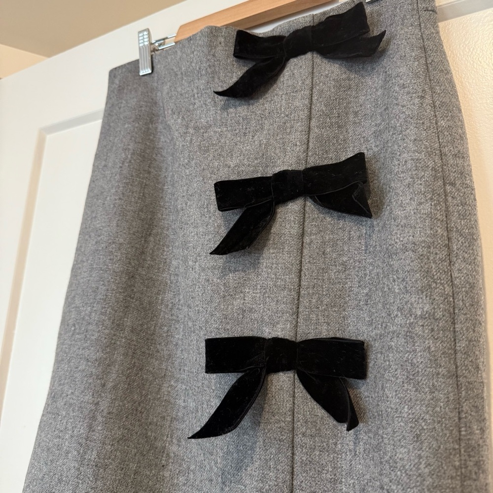 J Crew Gray Wool Black Velvet Bow Pencil Skirt